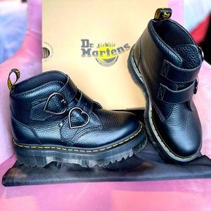 Dr Martes Boots